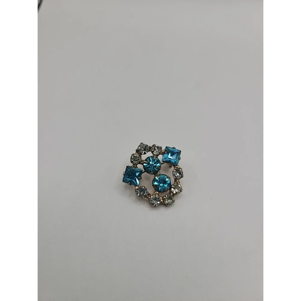 Vintage Aqua Blue Rhinestone Scatter Pin Gold Tone‎ Clear Crystal Brooch